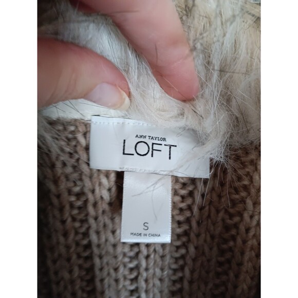 Loft Knit Sweater Vest Faux Fur Collar Tan Boho Vegan Sz Small - Picture 2 of 4